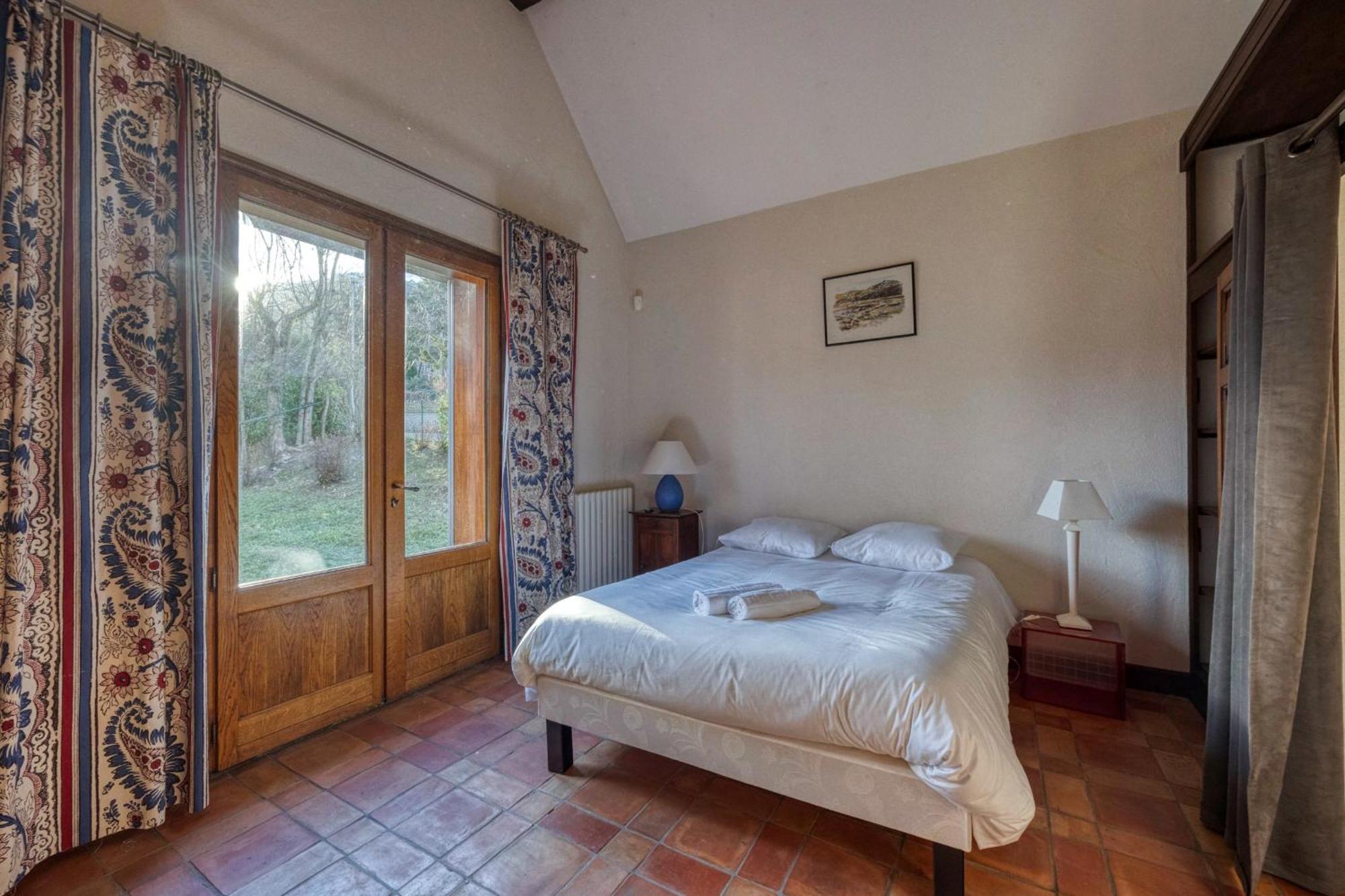 #Hp La Maison Des Lilas Large Family House Sleeps 12 Garden Seyssinet Екстериор снимка
