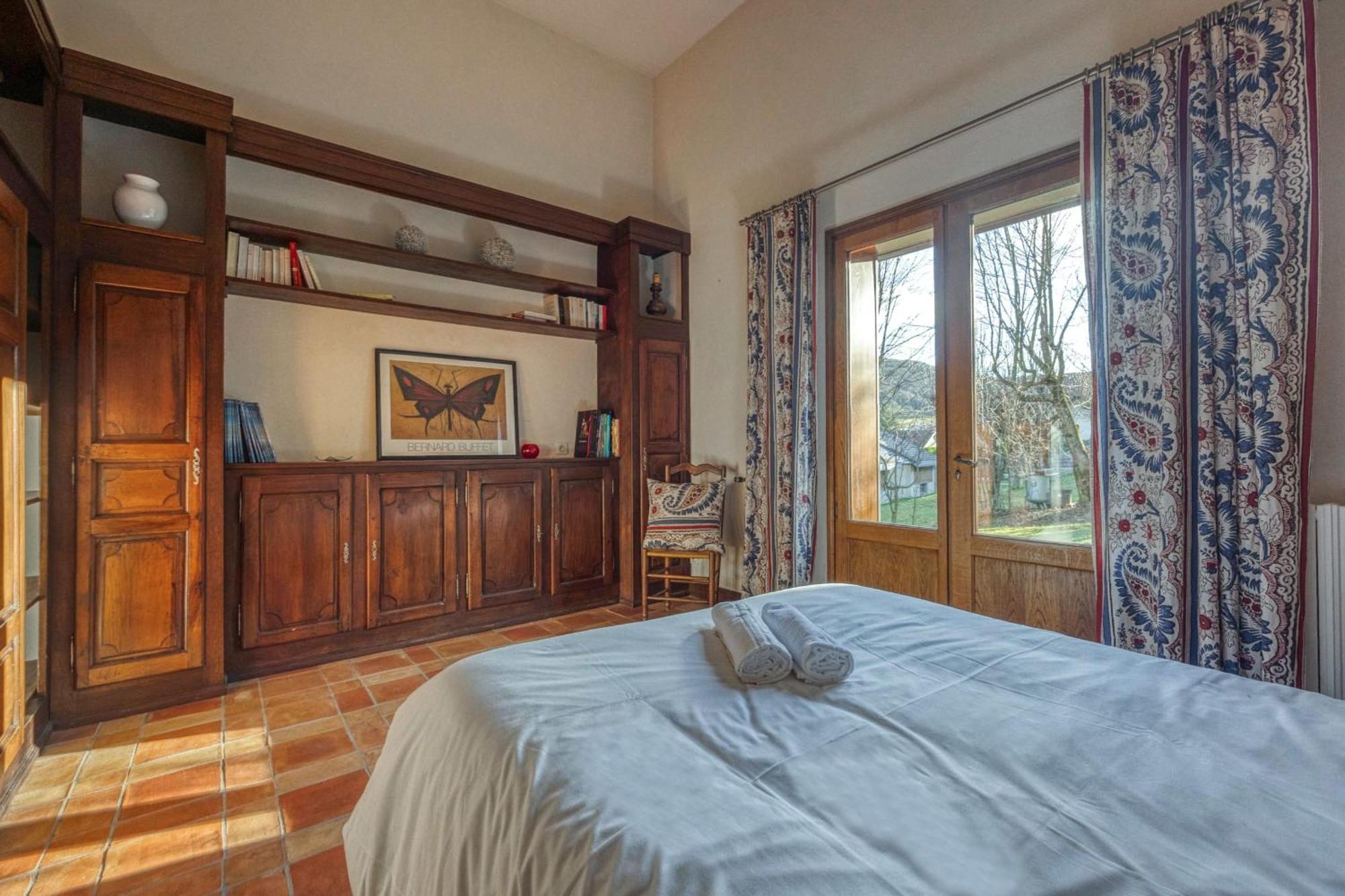 #Hp La Maison Des Lilas Large Family House Sleeps 12 Garden Seyssinet Екстериор снимка