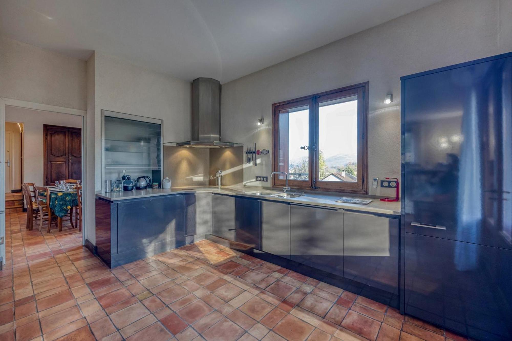 #Hp La Maison Des Lilas Large Family House Sleeps 12 Garden Seyssinet Екстериор снимка