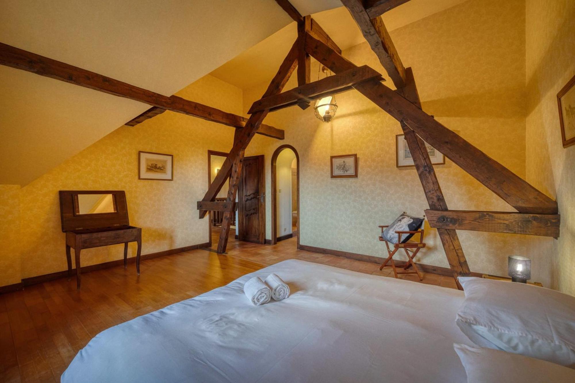 #Hp La Maison Des Lilas Large Family House Sleeps 12 Garden Seyssinet Екстериор снимка